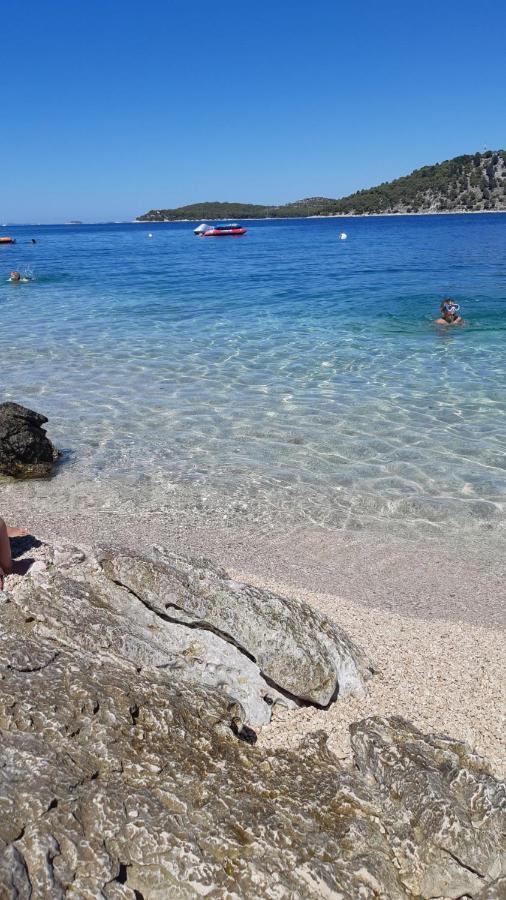 Apartmani Meri Ražanj Exteriör bild