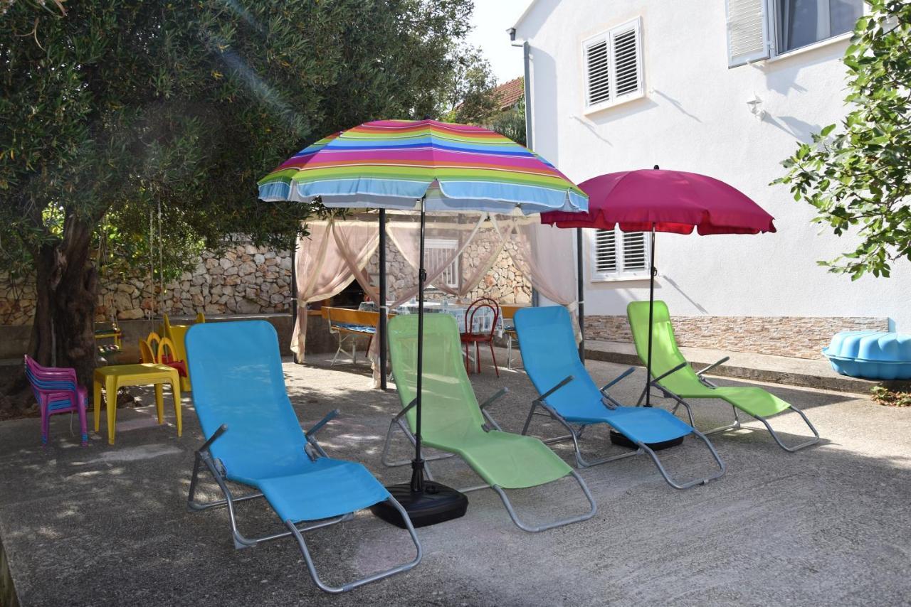 Apartmani Meri Ražanj Exteriör bild