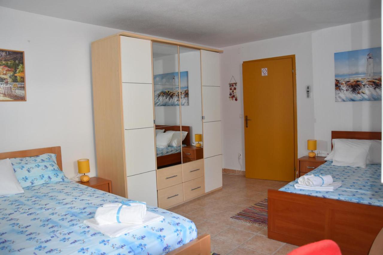 Apartmani Meri Ražanj Exteriör bild