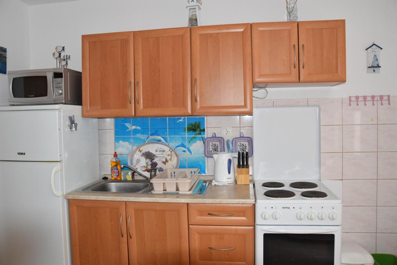 Apartmani Meri Ražanj Exteriör bild