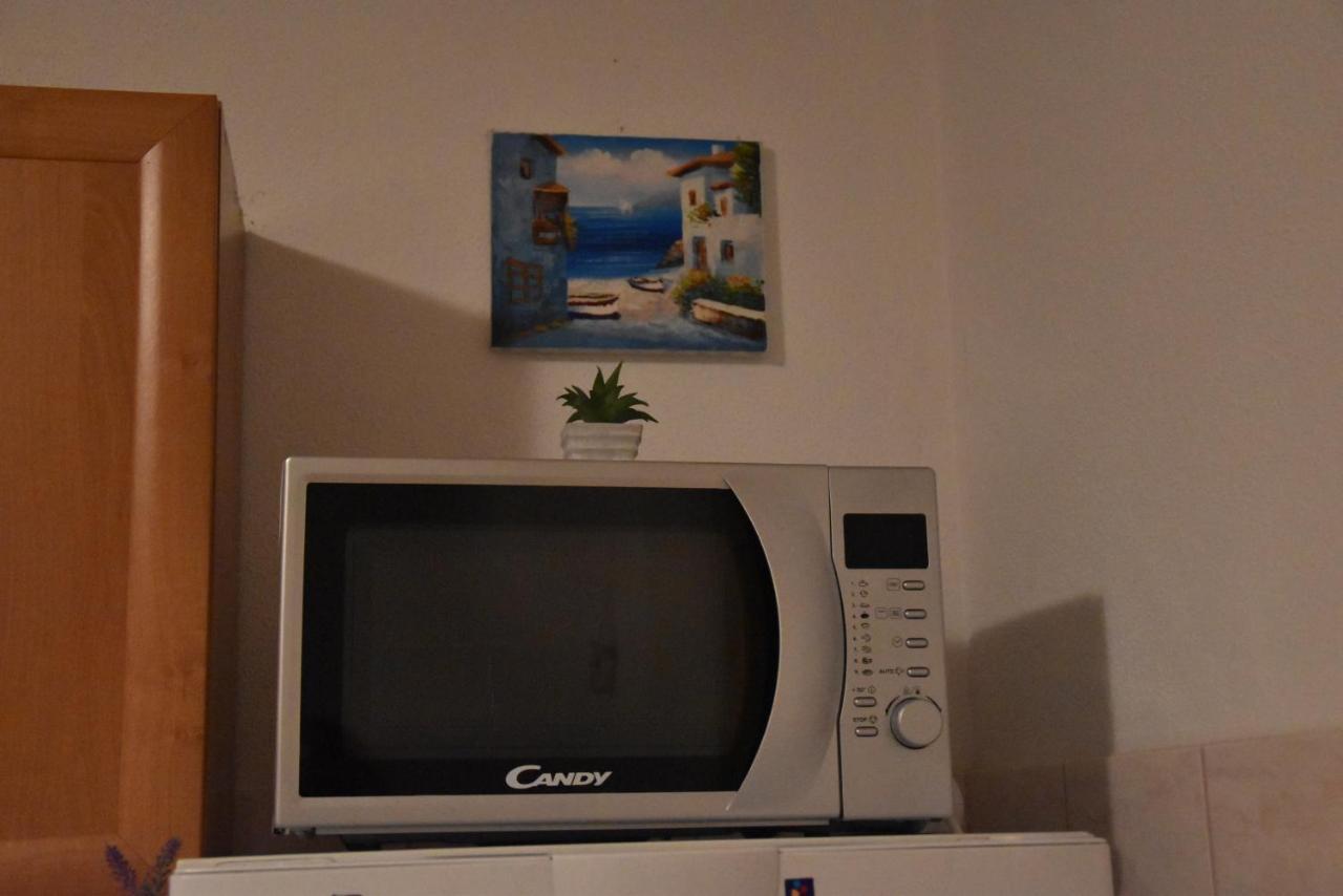 Apartmani Meri Ražanj Exteriör bild